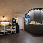 Hotel Apollo Opera