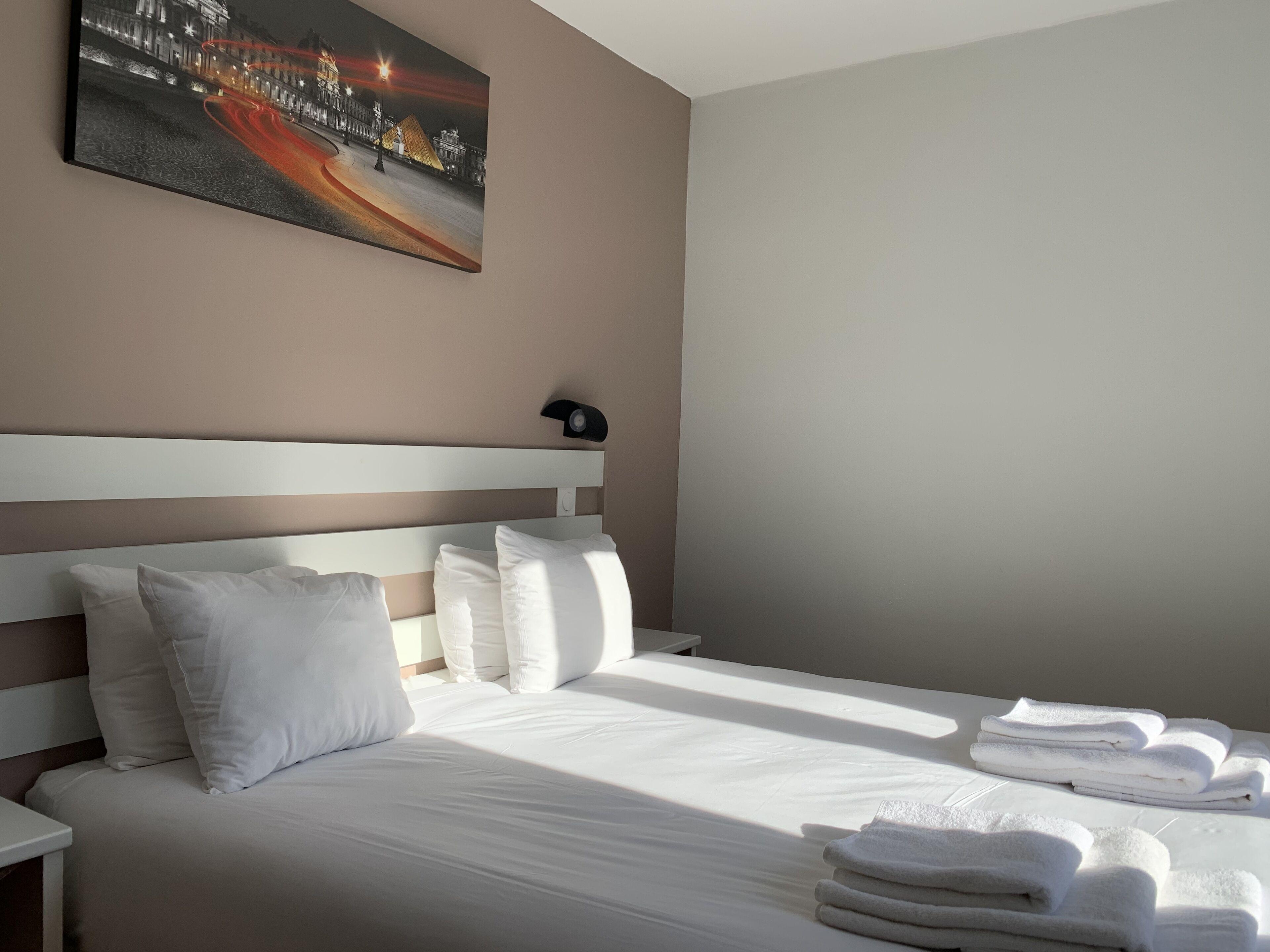 Hotel Apollo Opera 3*